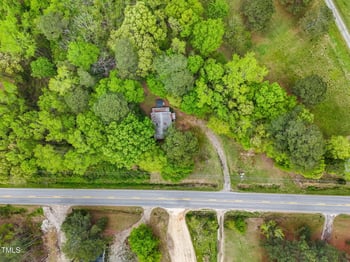 8175 Nc 27 , Coats, NC 27521