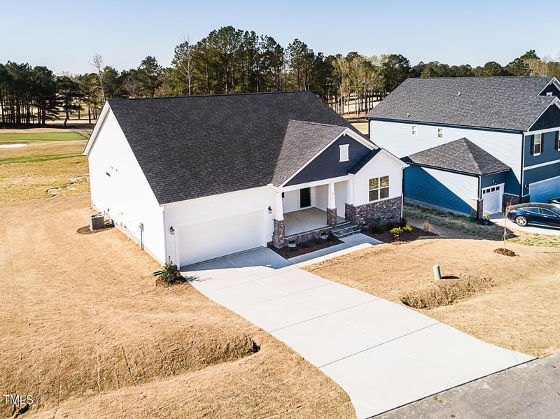 818 Barbour Farm Ln, Four Oaks, NC 27524