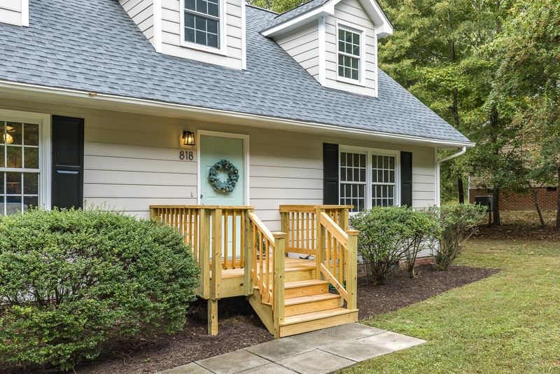 818 Bluestone Rd, Durham, NC 27713