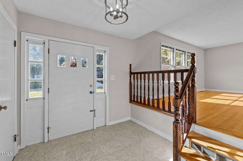 818 Brookgreen Dr, Cary, NC 27511