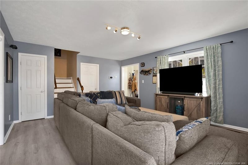 818 Eagle Landing Dr, Hope Mills, NC 28348