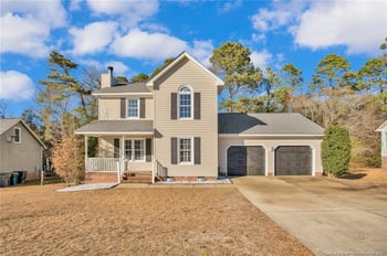 818 Eagle Landing Dr, Hope Mills, NC 28348