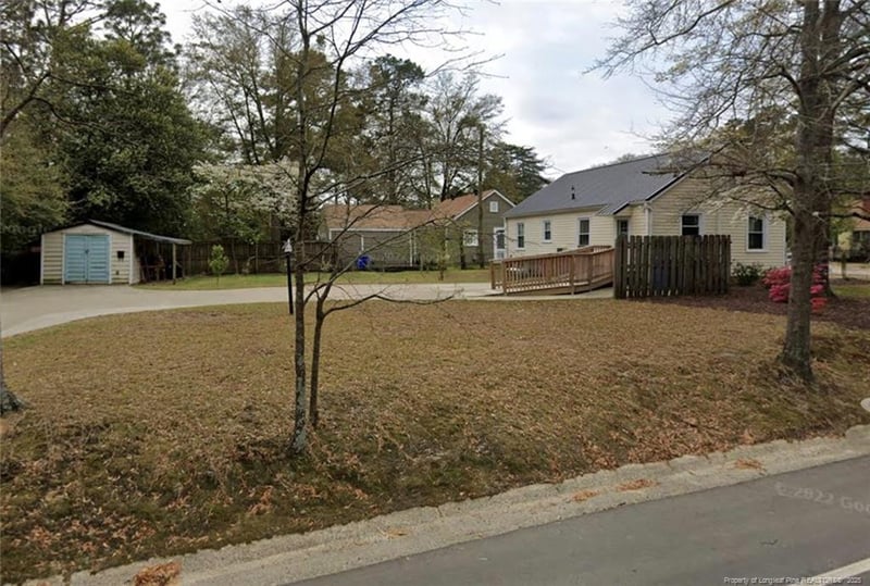 818 Greenland Dr, Fayetteville, NC 28305