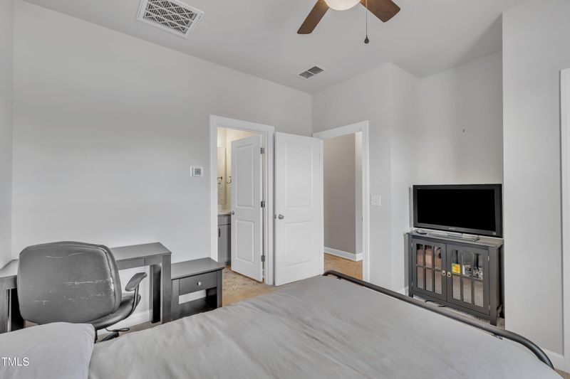 818 Lilyquist Way, Wake Forest, NC 27587