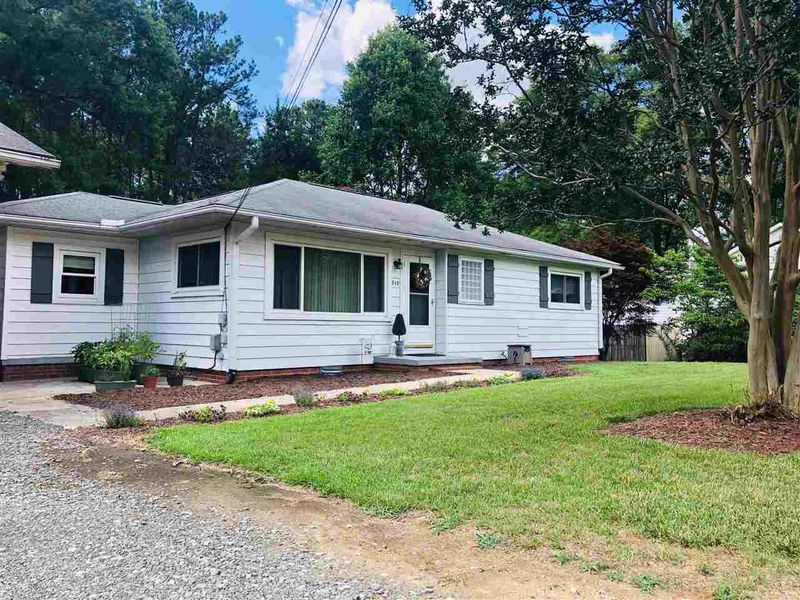 818 Lynn Rd, Durham, NC 27713
