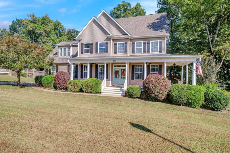 818 Ruth Cir, Fuquay Varina, NC 27526
