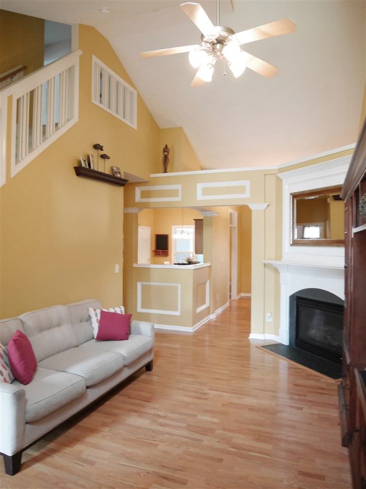8180 Willowglen Dr, Raleigh, NC 27616