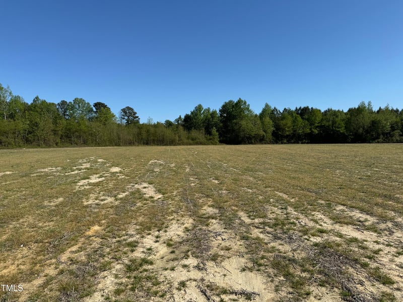 8188 Norris Rd, Dunn, NC 28334