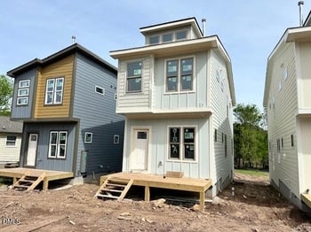 818a Carter Ave, Durham, NC 27703