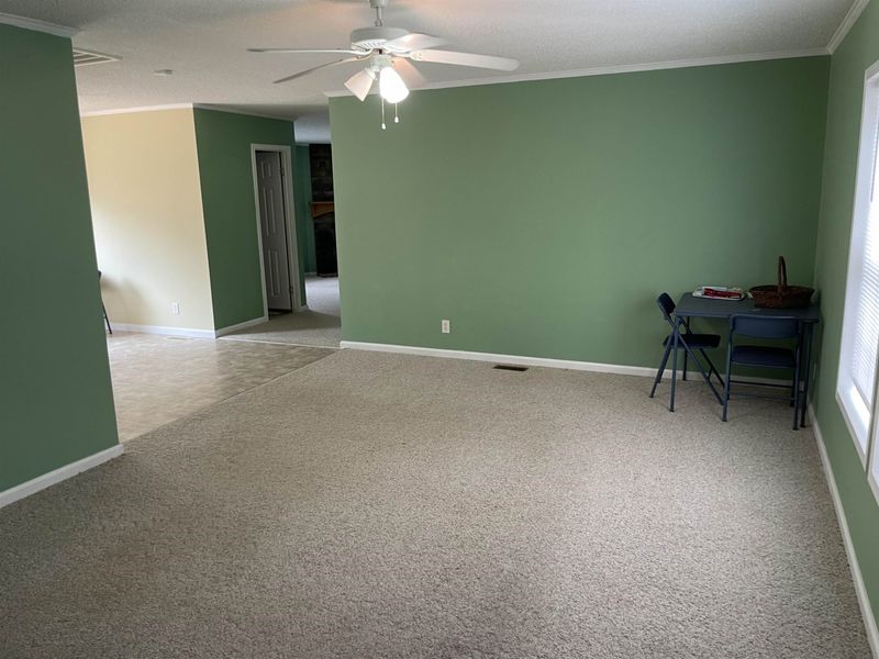 819 Buttonwood Ln, Roxboro, NC 27574