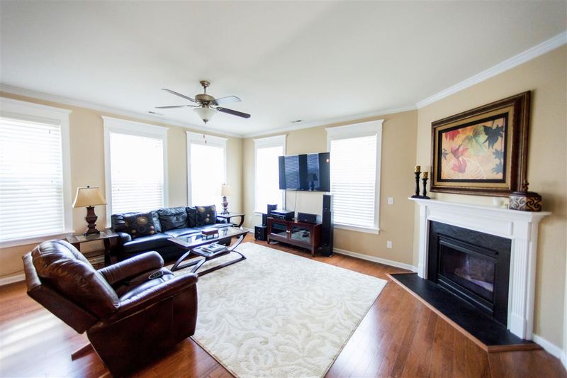 819 Keystone Park Dr, Morrisville, NC 27560