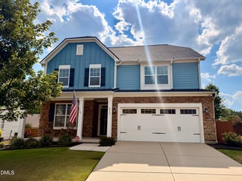 819 Lake Artesia Ln, Fuquay Varina, NC 27526