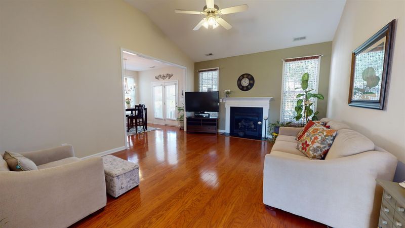819 Maurepas Dr, Knightdale, NC 27545