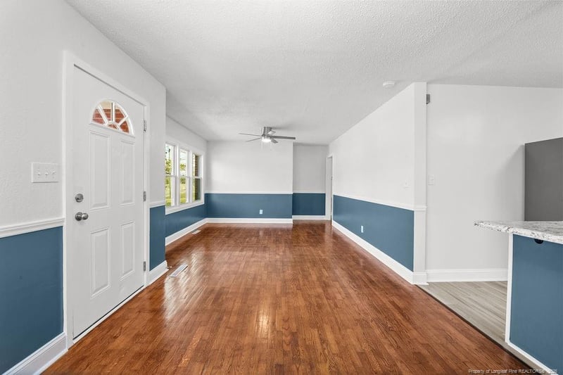 819 Sandalwood Dr, Fayetteville, NC 28304