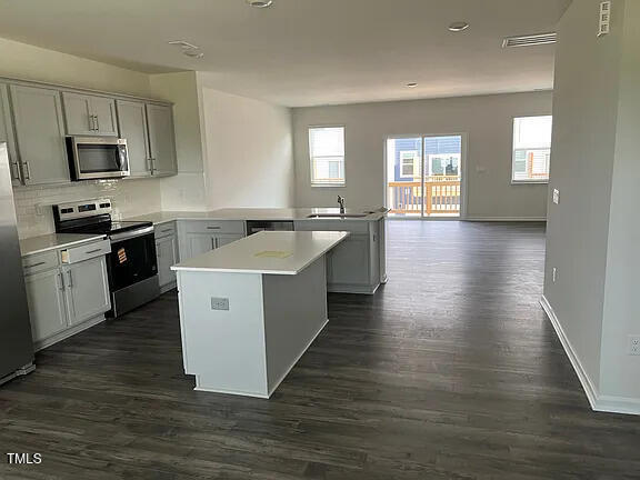 819 Washington St, Fuquay Varina, NC 27526