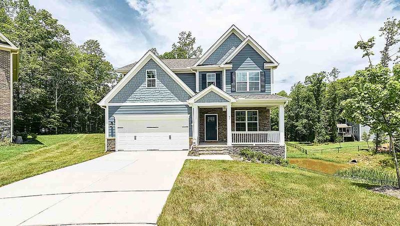 82 W Calvert Ct, Clayton, NC 27527