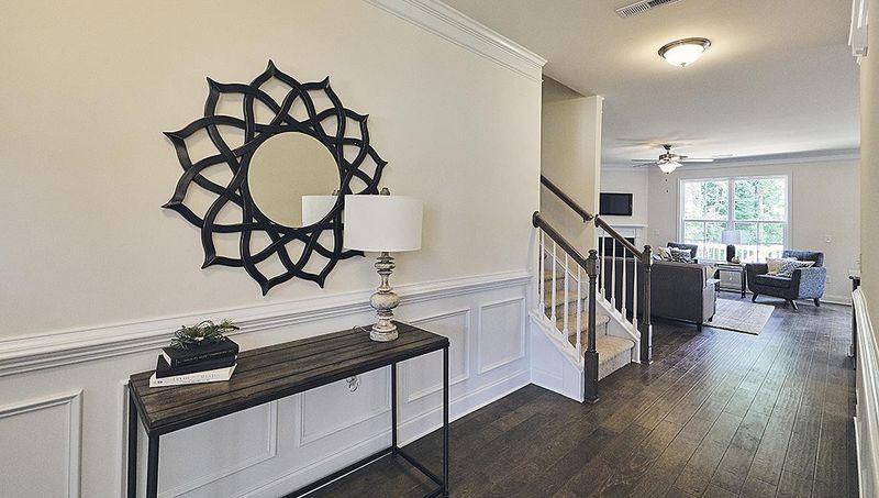 82 W Calvert Ct, Clayton, NC 27527