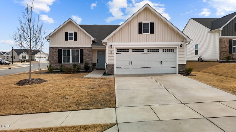 82 Coble Farms Pl, Fuquay Varina, NC 27526