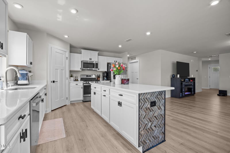 82 Coble Farms Pl, Fuquay Varina, NC 27526