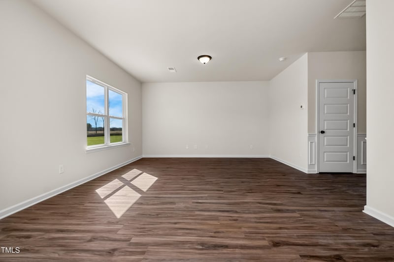 82 Continental Ln, Smithfield, NC 27577