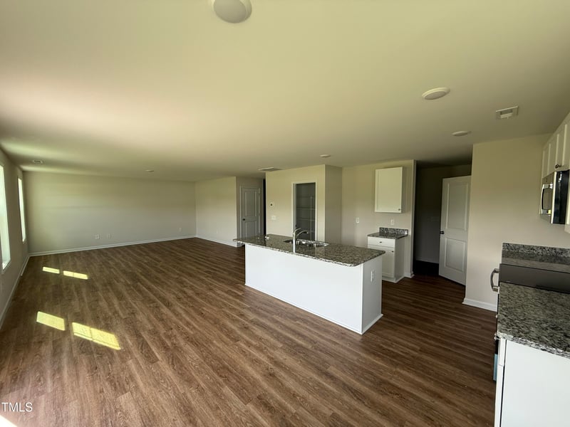 82 Emily Gardens Dr, Selma, NC 27576