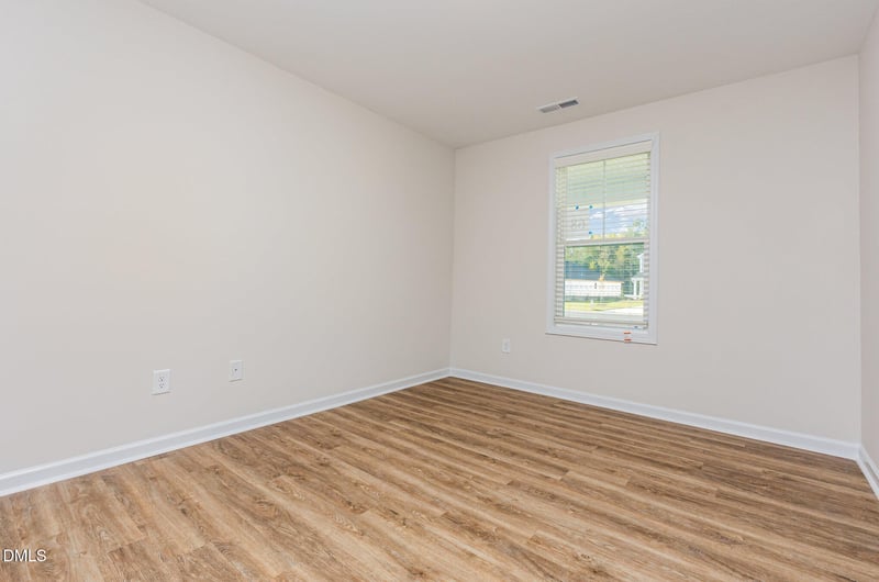 82 Emily Gardens Dr, Selma, NC 27576