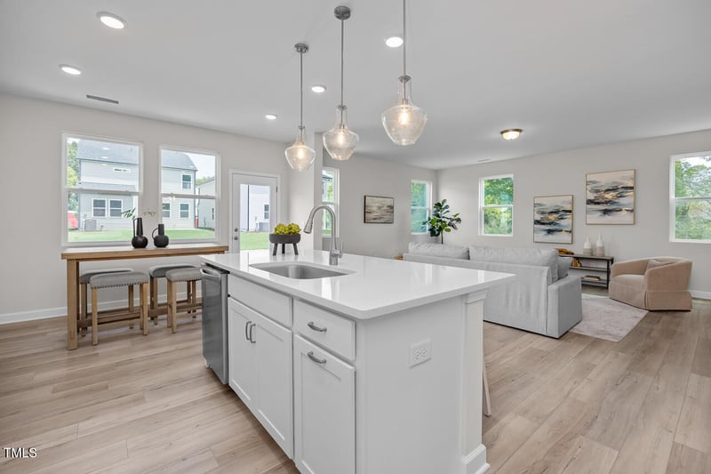 82 Fairwinds Dr, Lillington, NC 27546