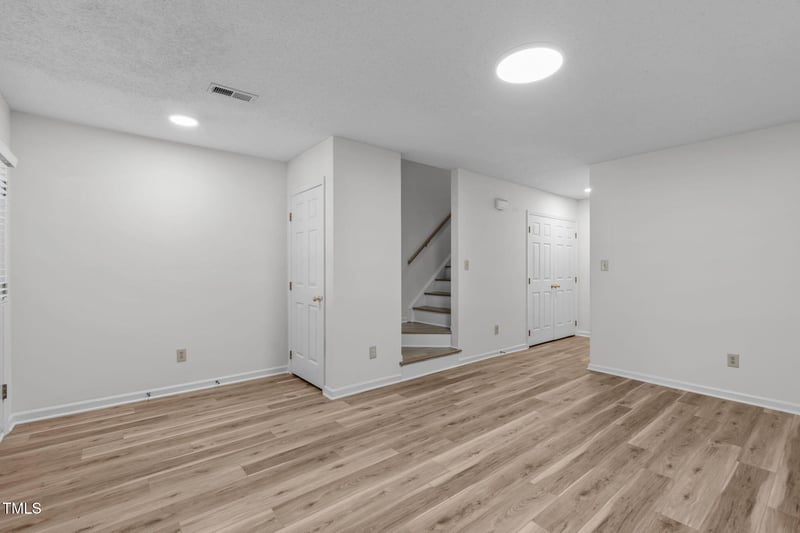 82 Forest Oaks Dr, Durham, NC 27705