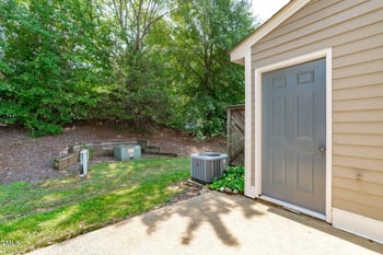 82 Forest Oaks Dr, Durham, NC 27705