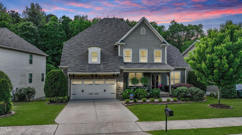 82 Idlewood Ln, Clayton, NC 27527