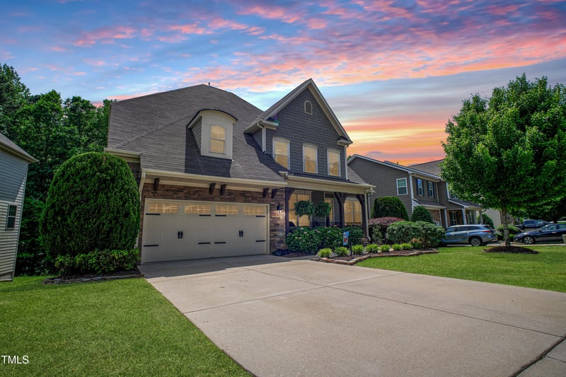 82 Idlewood Ln, Clayton, NC 27527