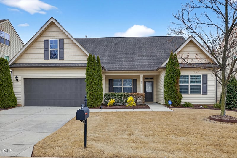 82 Kenilworth St, Clayton, NC 27527