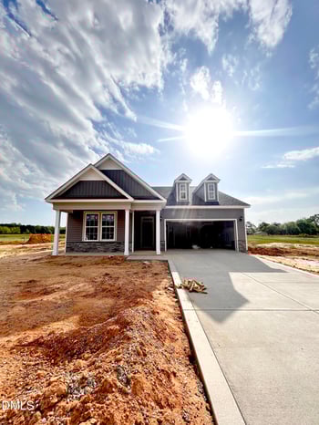 82 Maverick Ln, Dunn, NC 28334