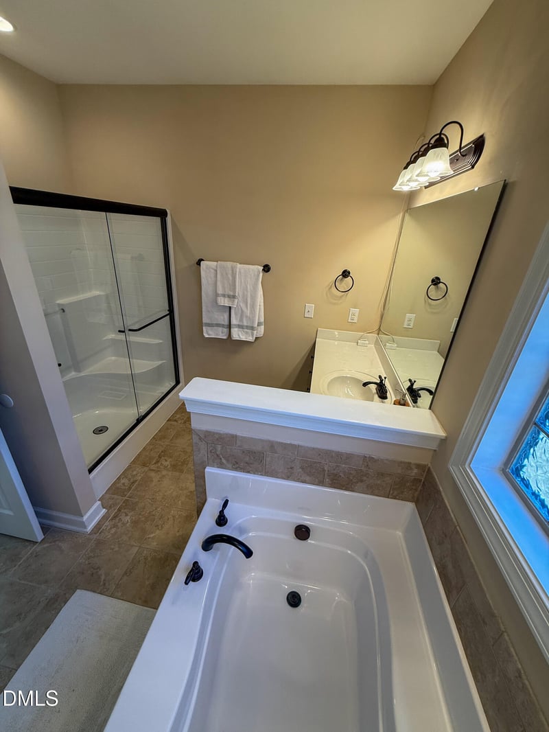 82 Meherrin Ct, Clayton, NC 27527