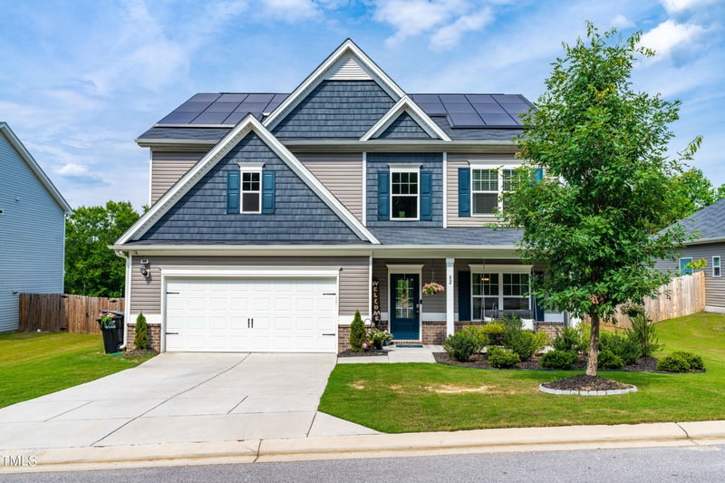 82 Neuse Overlook Dr, Clayton, NC 27527
