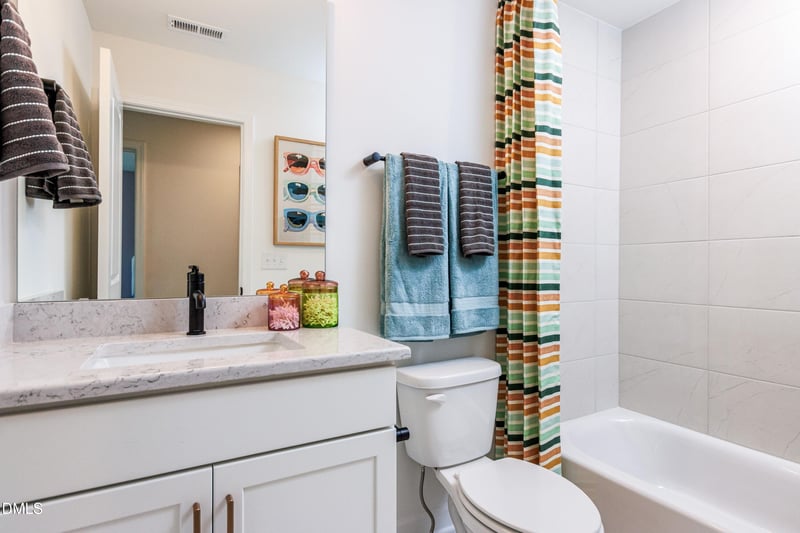 82 Rainbrook Cv, Fuquay Varina, NC 27526