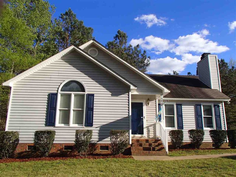 82 Richmond Dr, Clayton, NC 27527