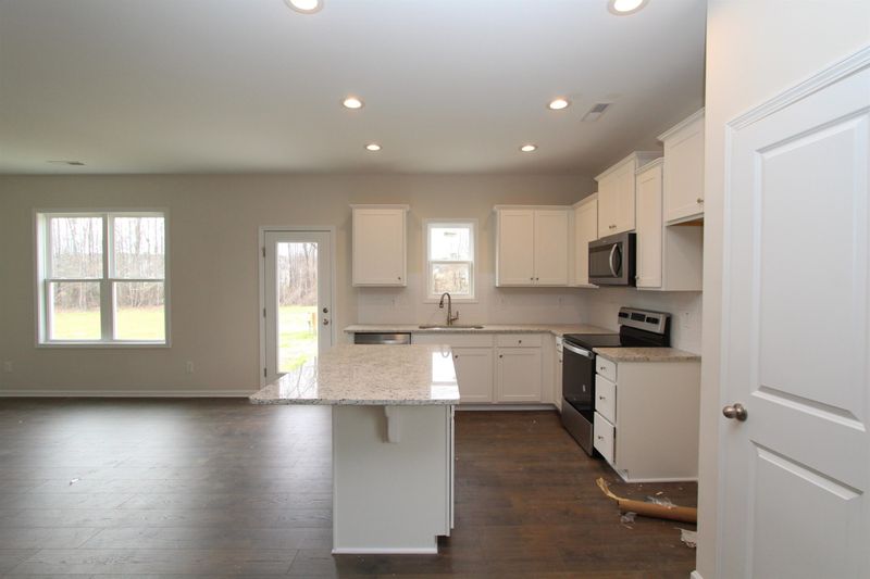 82 Robertson Stable Ln, Zebulon, NC 27597