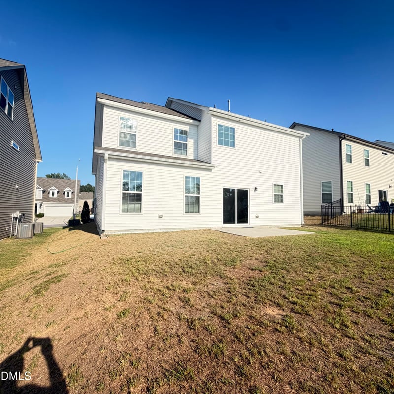 82 Shady Oaks Rd, Angier, NC 27501
