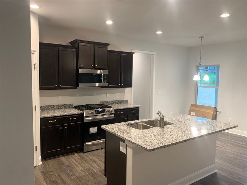 82 Sweet Maple Ct, Clayton, NC 27527