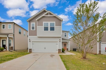 82 White Ash Dr, Clayton, NC 27527