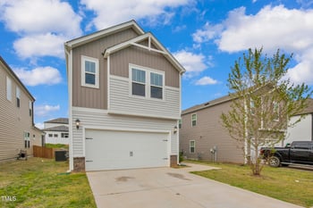 82 White Ash Dr, Clayton, NC 27527