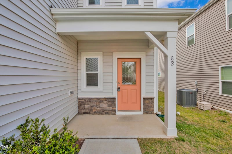 82 White Ash Dr, Clayton, NC 27527