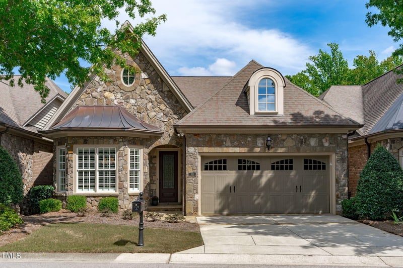 820 Angelica Cir, Cary, NC 27518
