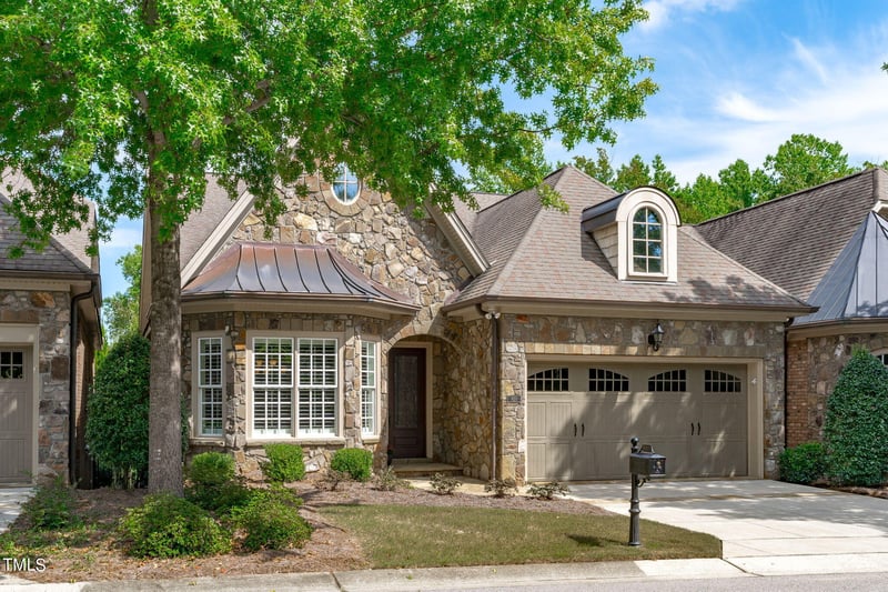 820 Angelica Cir, Cary, NC 27518