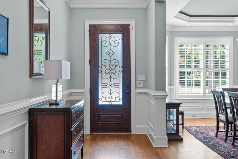820 Angelica Cir, Cary, NC 27518