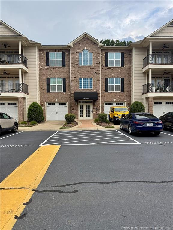 820 Astron Ln #104, Fayetteville, NC 28314
