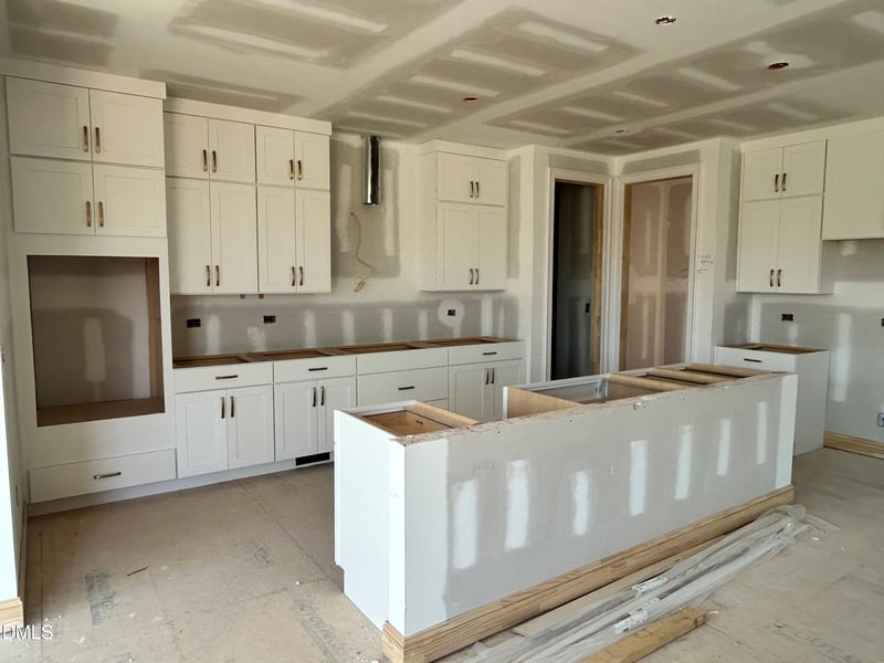 820 Ballaster Rd, Fuquay Varina, NC 27526