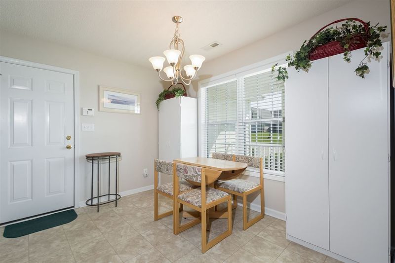 820 Bramblegate Rd, Hope Mills, NC 28348