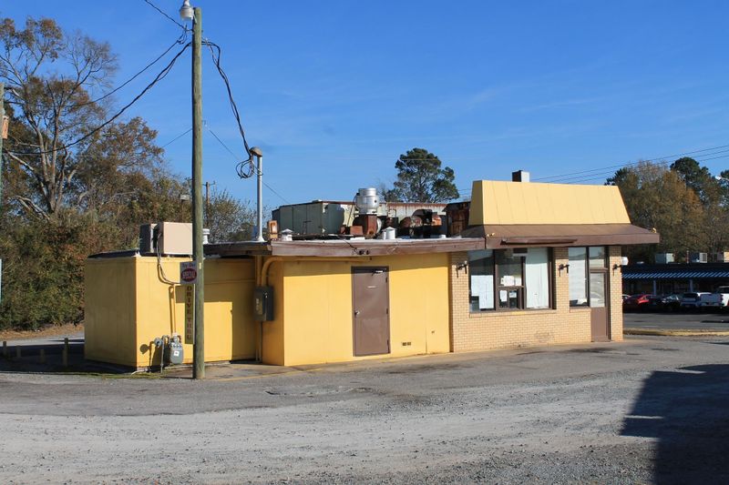 820 S Brightleaf Blvd, Smithfield, NC 27577